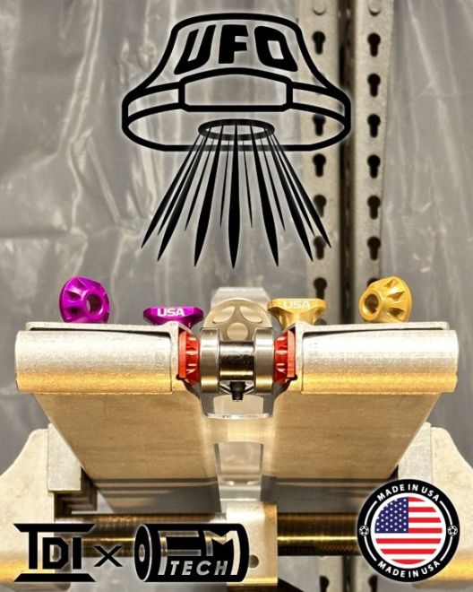 Proto UFO Rear Wheel Adapters 12/30mm Red