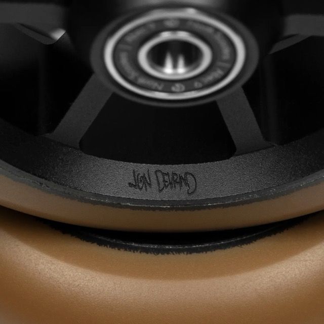 Rueda North Jon deVrind 115