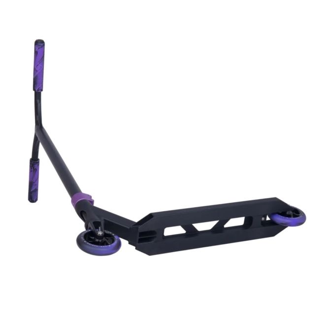Scooter Striker Lux Youth Black Purple