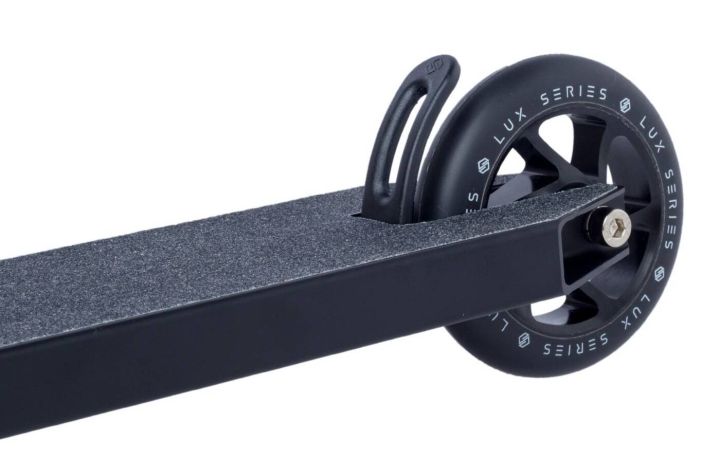 Scooter Striker Lux Youth Black