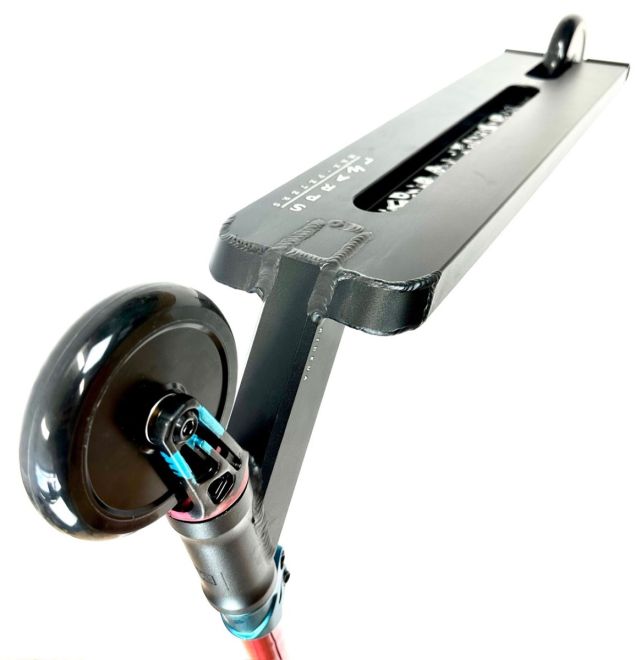 Scooter UrbanArtt Champ "L" Red Blue Black